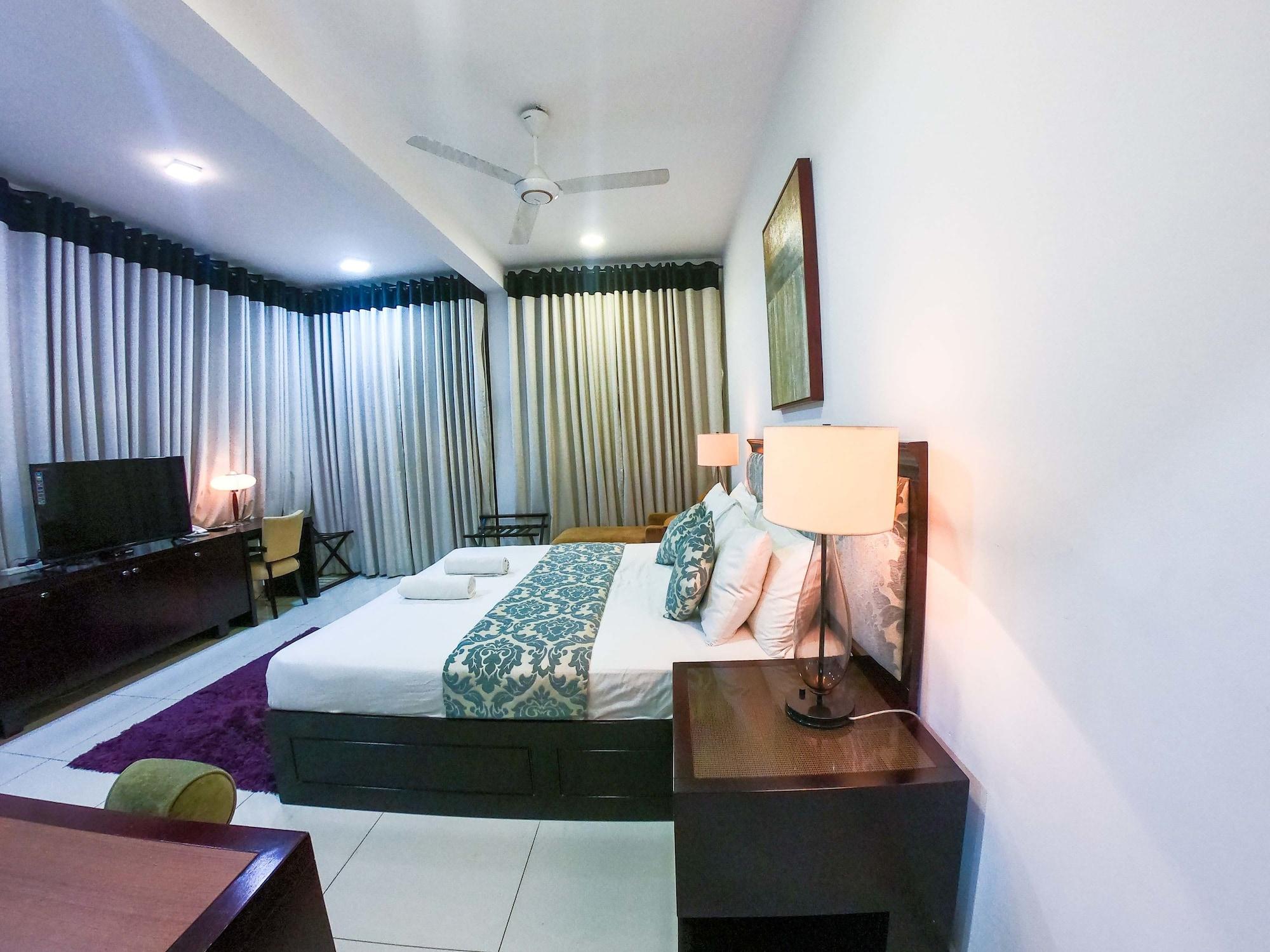Romance Hills Hotel Kandy Exterior photo